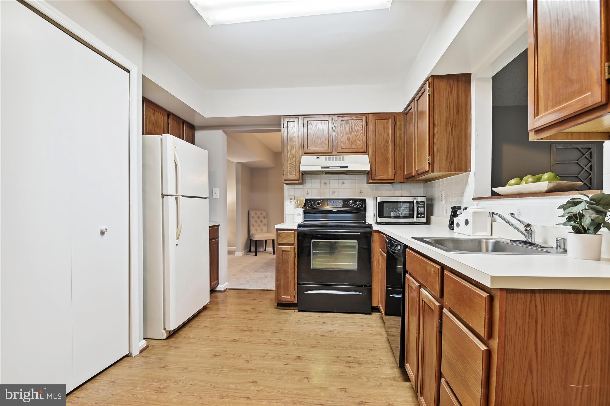 33 Winehurst Road Catonsville, MD 21228 - Photo 13 of 44 Kitchen