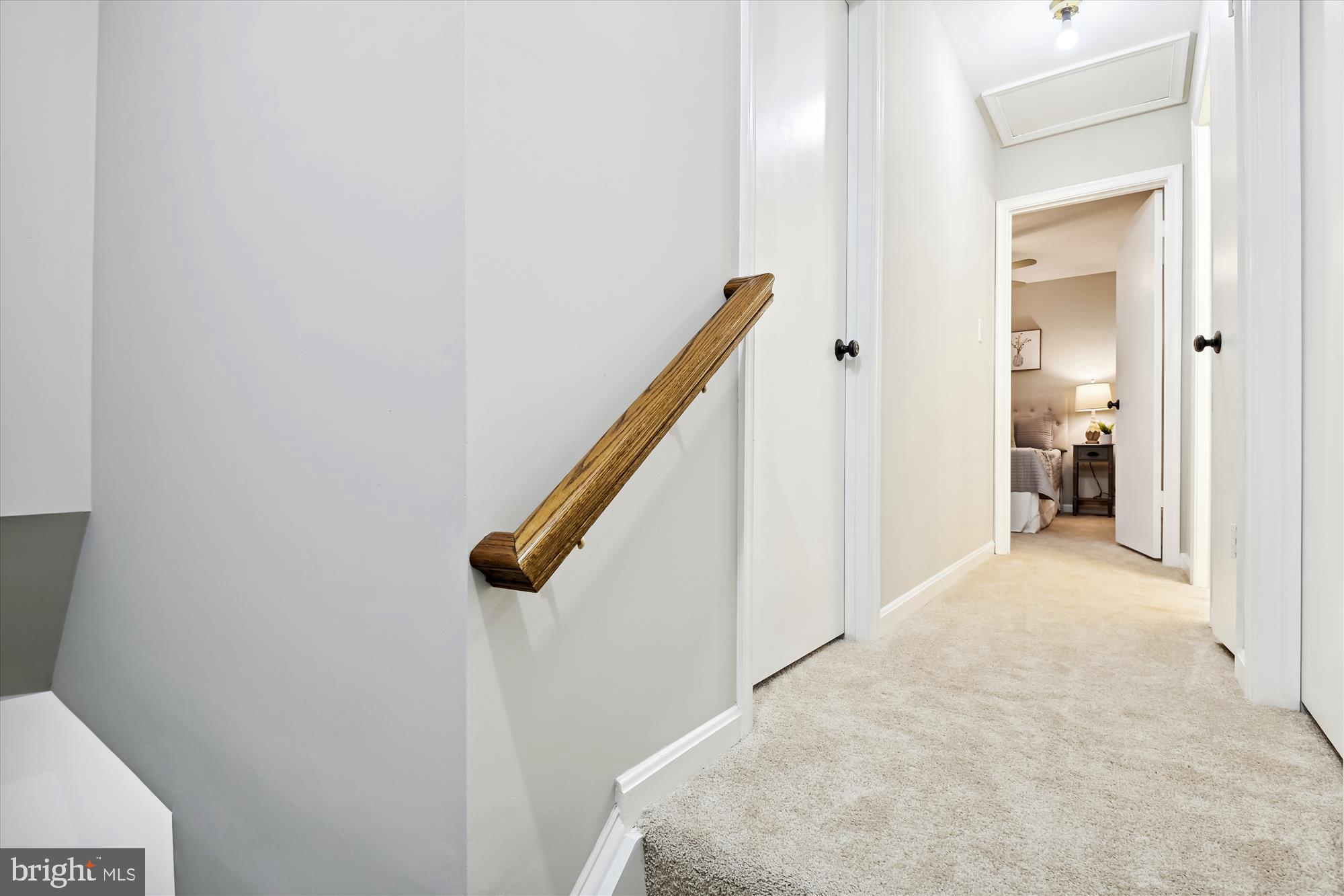 33 Winehurst Road Catonsville, MD 21228 - Photo 15 of 44 Upper level hallway