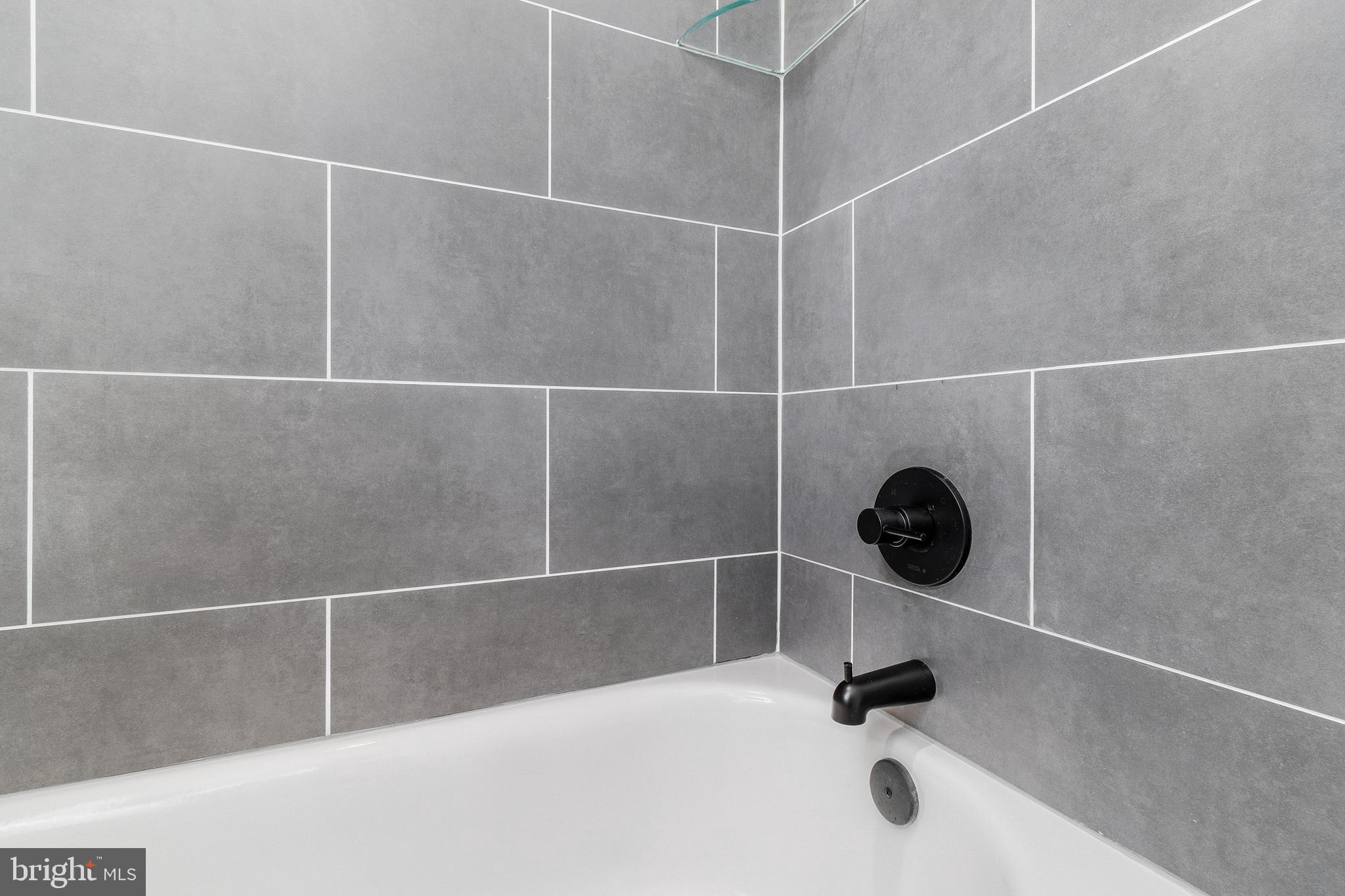 40 Brookside Road Glenside, PA 19038 - Photo 22 of 35 a bathroom with a shower