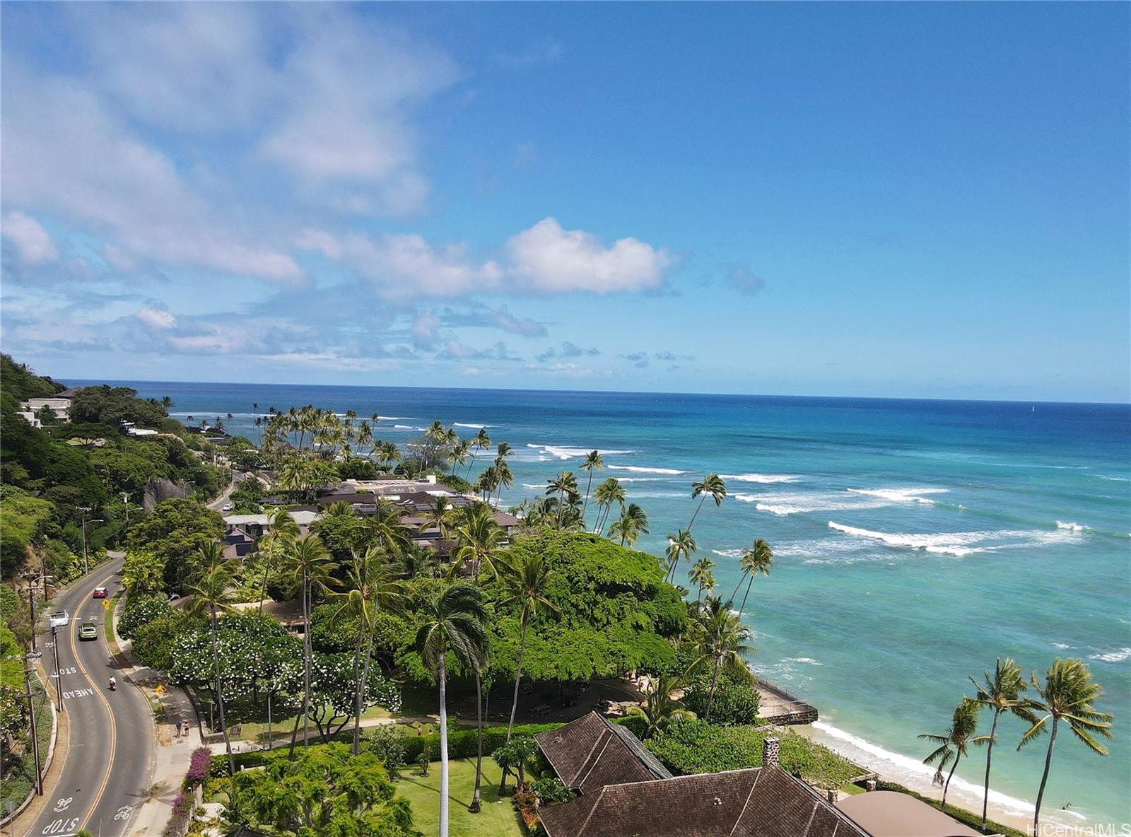 3063 Diamond Head Road Honolulu, HI 96815 - Photo 2 of 25 Location! Just steps to Makalei Beach park on the Makai side of Diamond Head Rd., this property is just steps to white sand beaches, multiple surf breaks and the situated right in the heart of this walkable Diamond Head neighborhood.