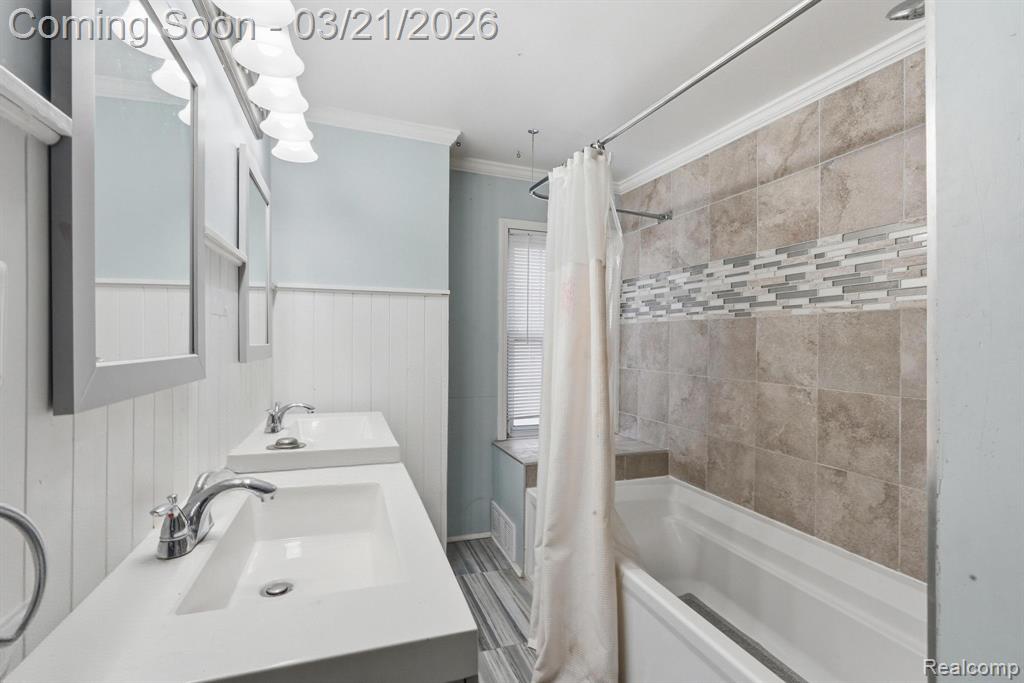 49777 Card Road Macomb, MI 48044 - Photo 12 of 18