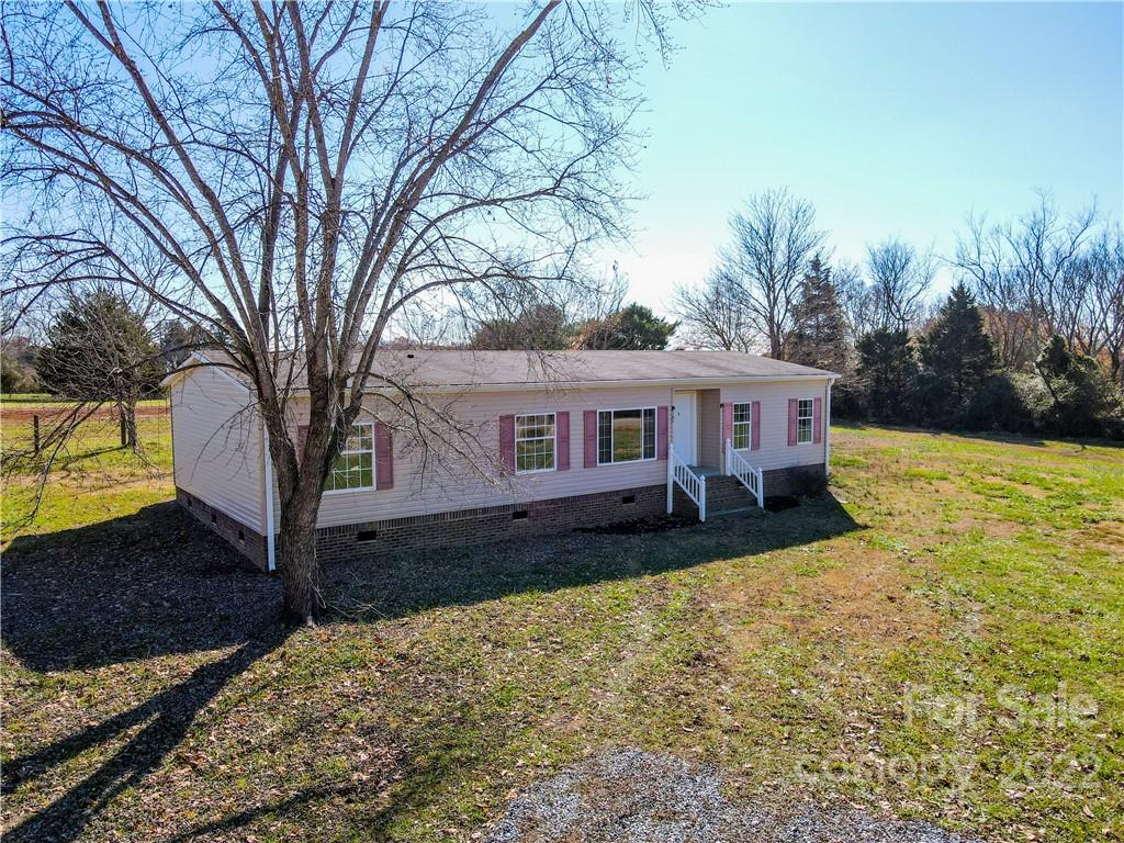 142 Deadman Road Ellenboro, NC 28040 - Photo 1 of 46 Gallery Image 1