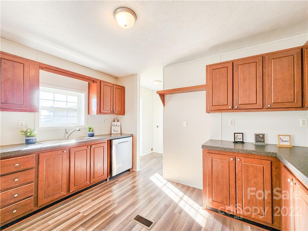 142 Deadman Road Ellenboro, NC 28040 - Photo 17 of 46 Gallery Image 17