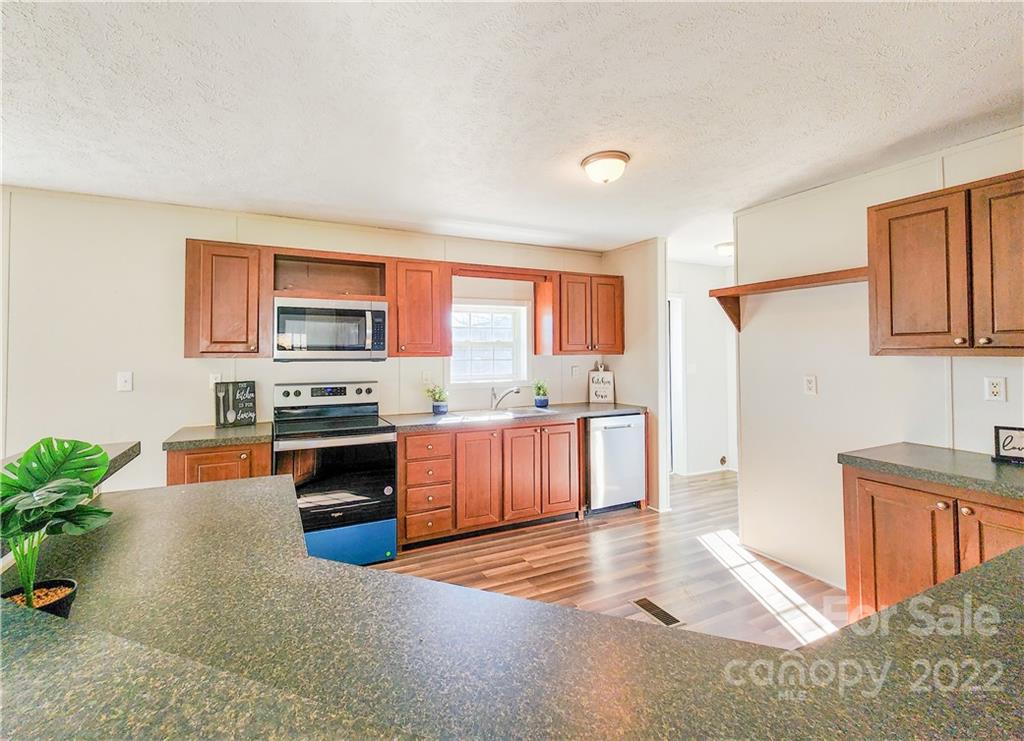 142 Deadman Road Ellenboro, NC 28040 - Photo 9 of 46 Gallery Image 9