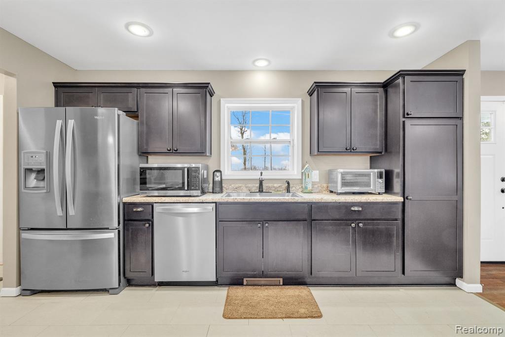 3947 Kilgore Road Avoca, MI 48006 - Photo 18 of 47 Gallery Image 18