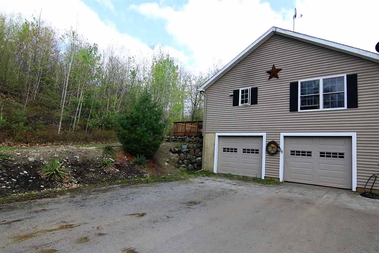 11 Lake Road Webster, NH 03303 - Photo 2 of 27
