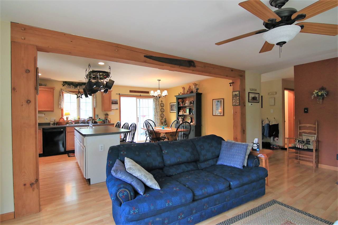 11 Lake Road Webster, NH 03303 - Photo 12 of 27