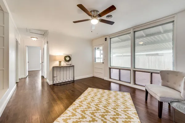 $2,000 | 1815 Spring Avenue, Carrollton, TX 75006