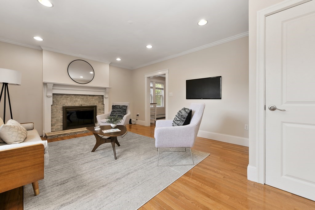 22 Reed Street Arlington, MA 02474 - Photo 6 of 26 Gallery Image 6