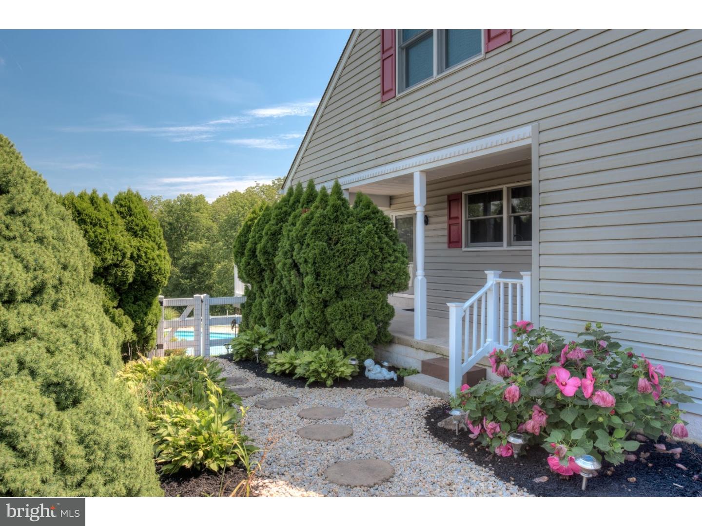 2661 Kutztown Road Pennsburg, PA 18073 - Photo 2 of 25 Gallery Image 2