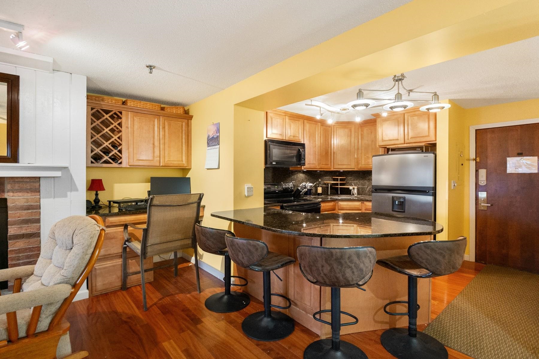 133 East Mountain Road, Unit 3D23 Killington, VT 05751 - Photo 10 of 17 Gallery Image 10