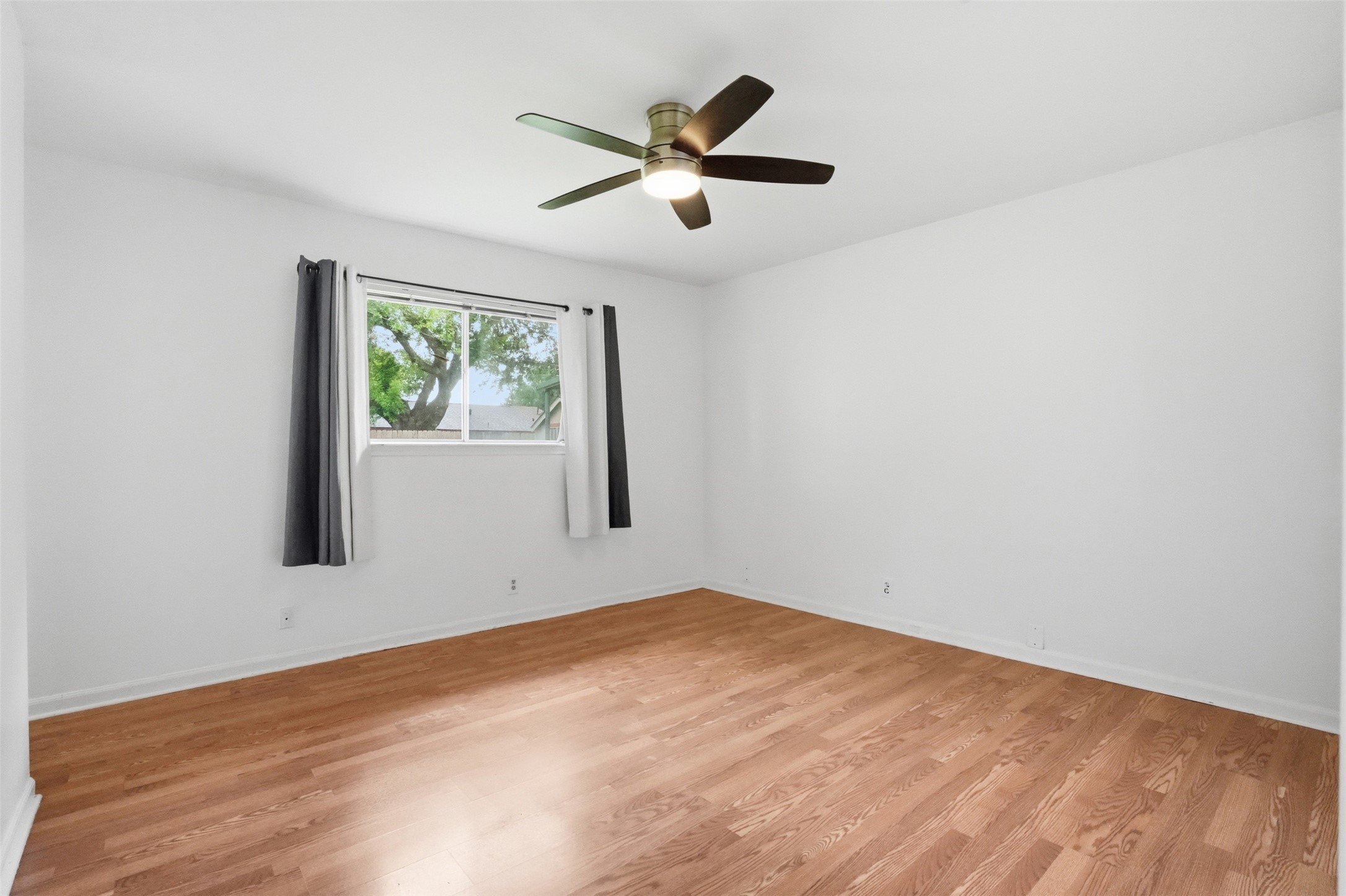 10114 Belfast Road La Porte, TX 77571 - Photo 15 of 29
