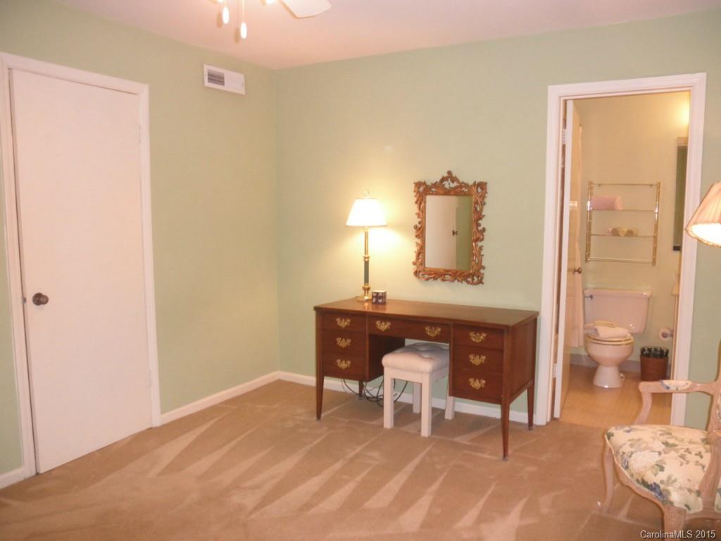 3500 Colony Road, Unit I Charlotte, NC 28211 - Photo 15 of 24 Gallery Image 15