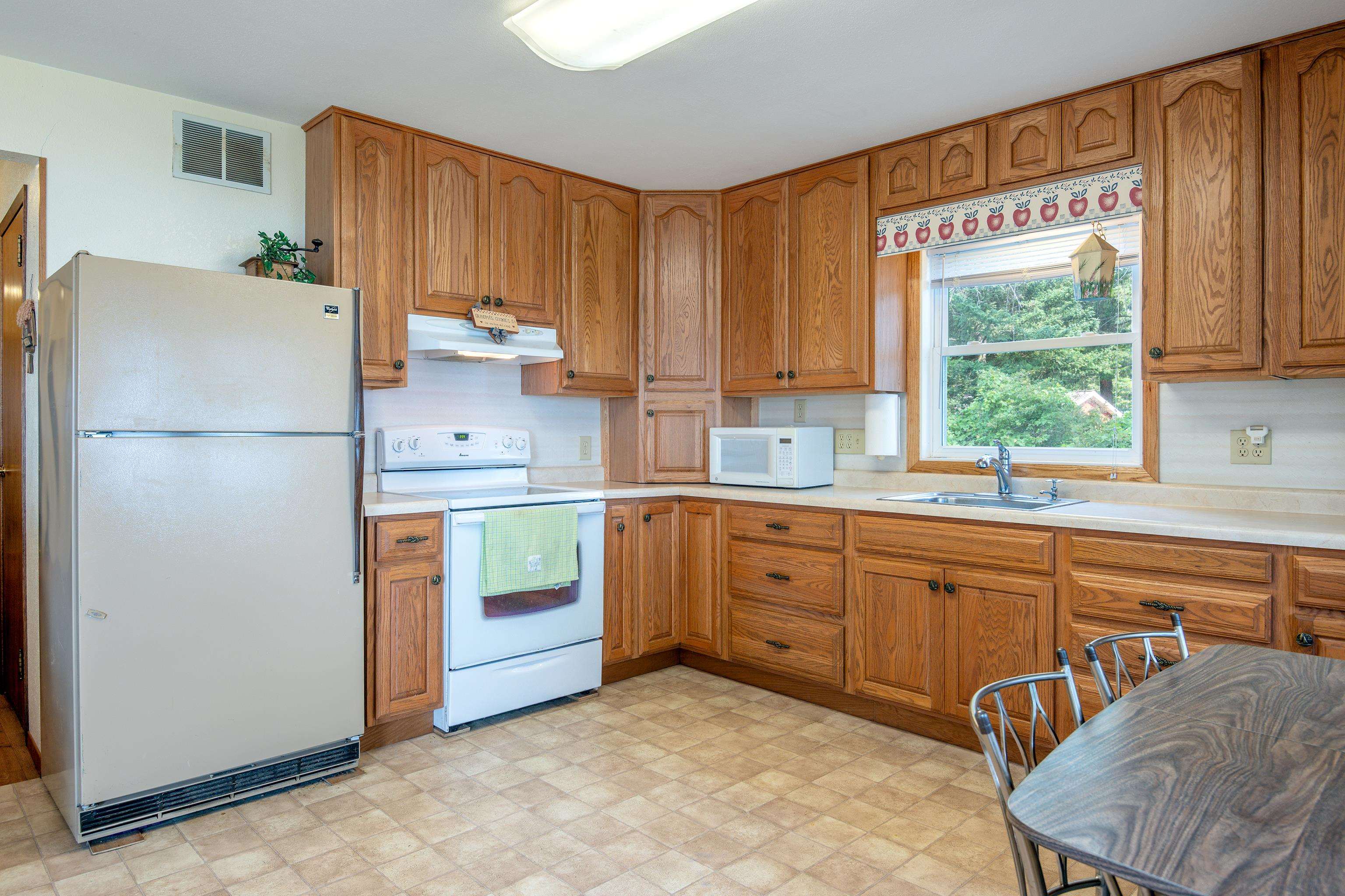 N8005 Tuttle Lake Road Neshkoro, WI 54960 - Photo 5 of 41