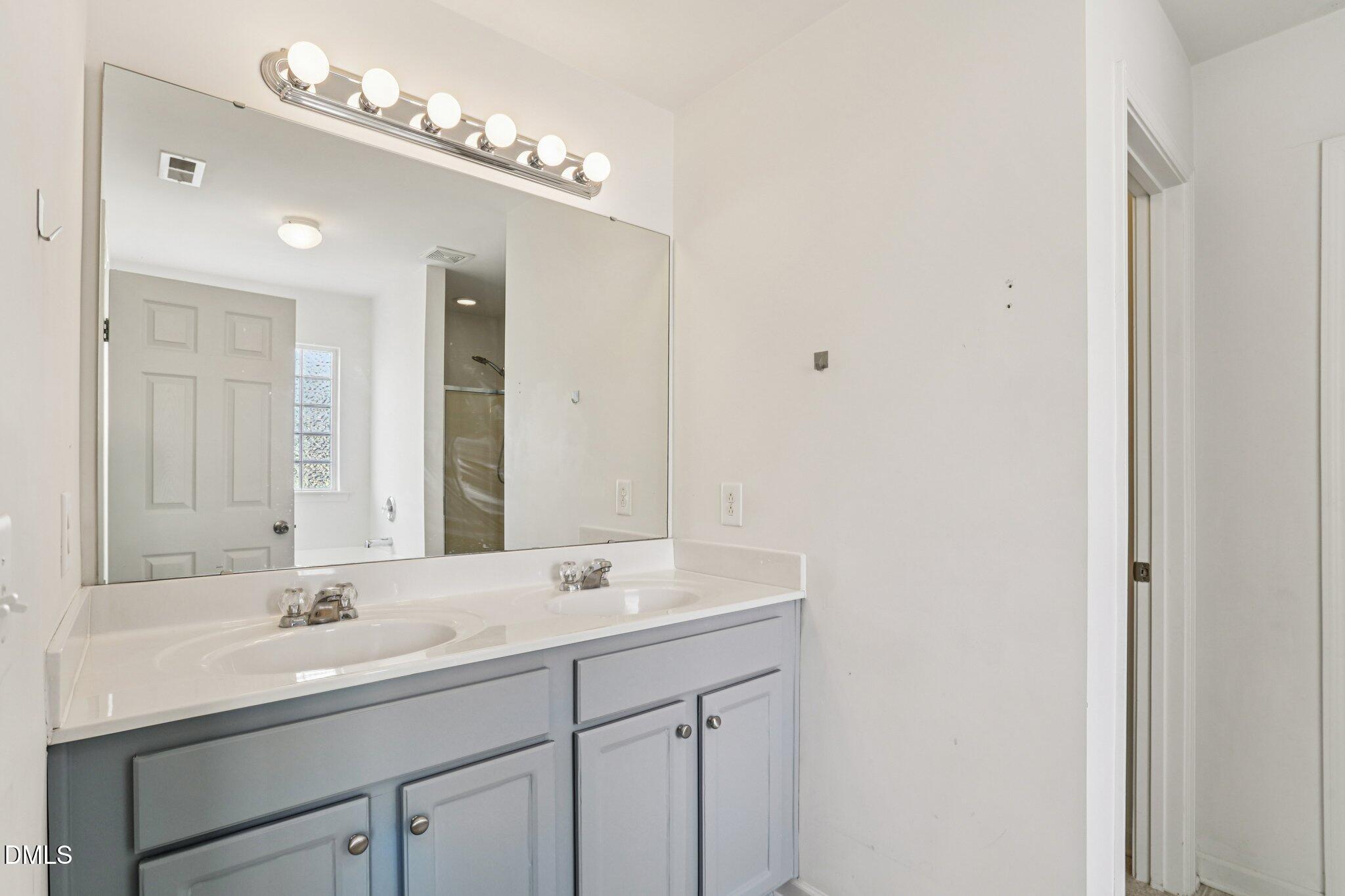 5310 Heather Ridge Lane Raleigh, NC 27610 - Photo 15 of 26 19-web-or-mls-Heather Ridge Ln-S0512-019