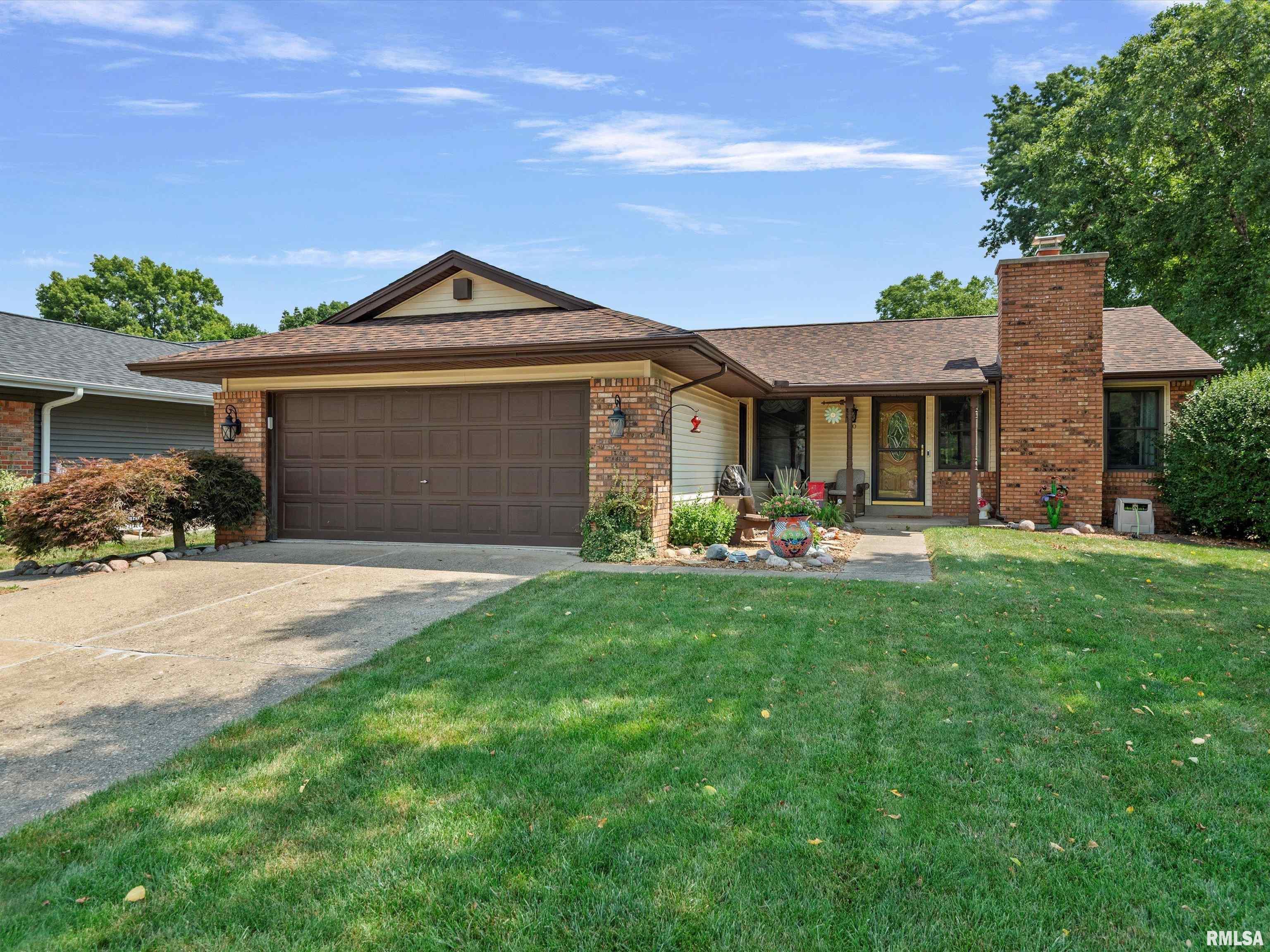 10 Hollybrook Drive Springfield, IL 62702 - Photo 1 of 30