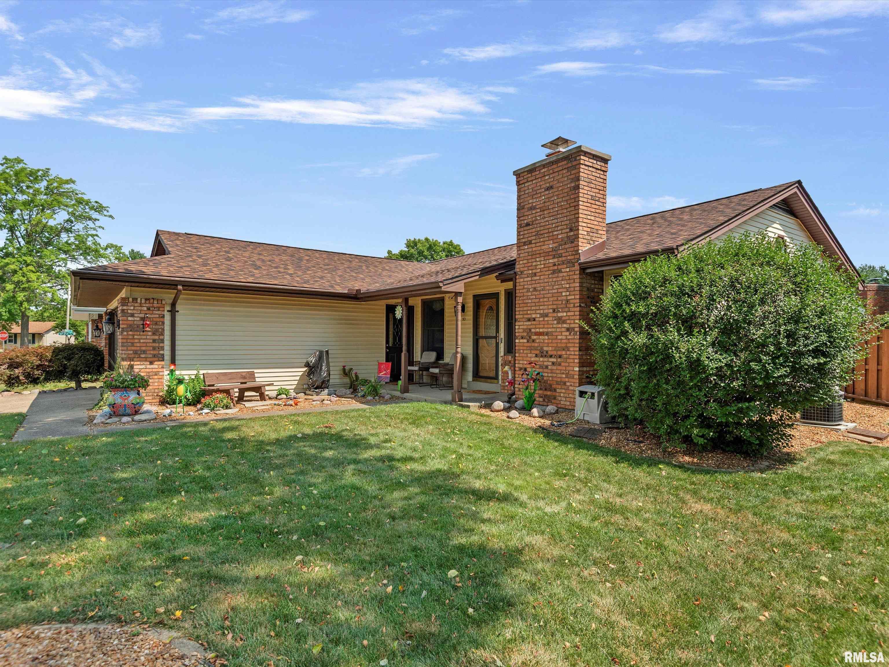 10 Hollybrook Drive Springfield, IL 62702 - Photo 4 of 30