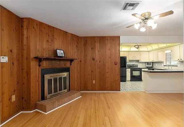 $338,000 | 4510 Northwest 31st Avenue, Gainesville, FL 32606