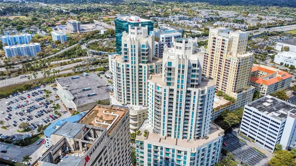 a view of entryway and hall