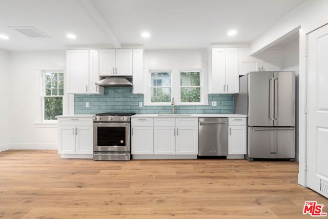 $5,500 | 636 Brooks Avenue, Venice, CA 90291