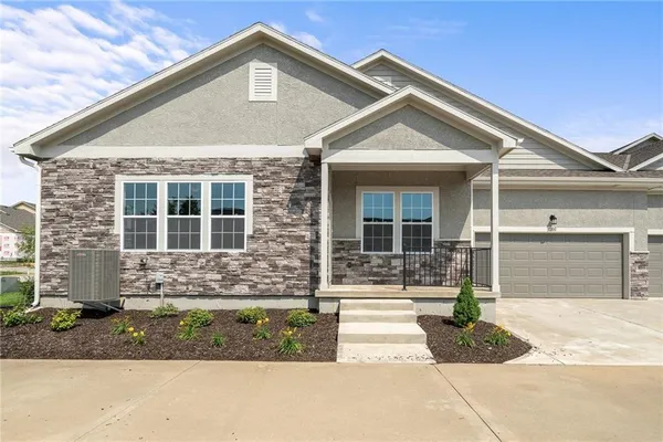 $489,900 | 11901 South Tallgrass Drive, Unit 700, Olathe, KS 66061