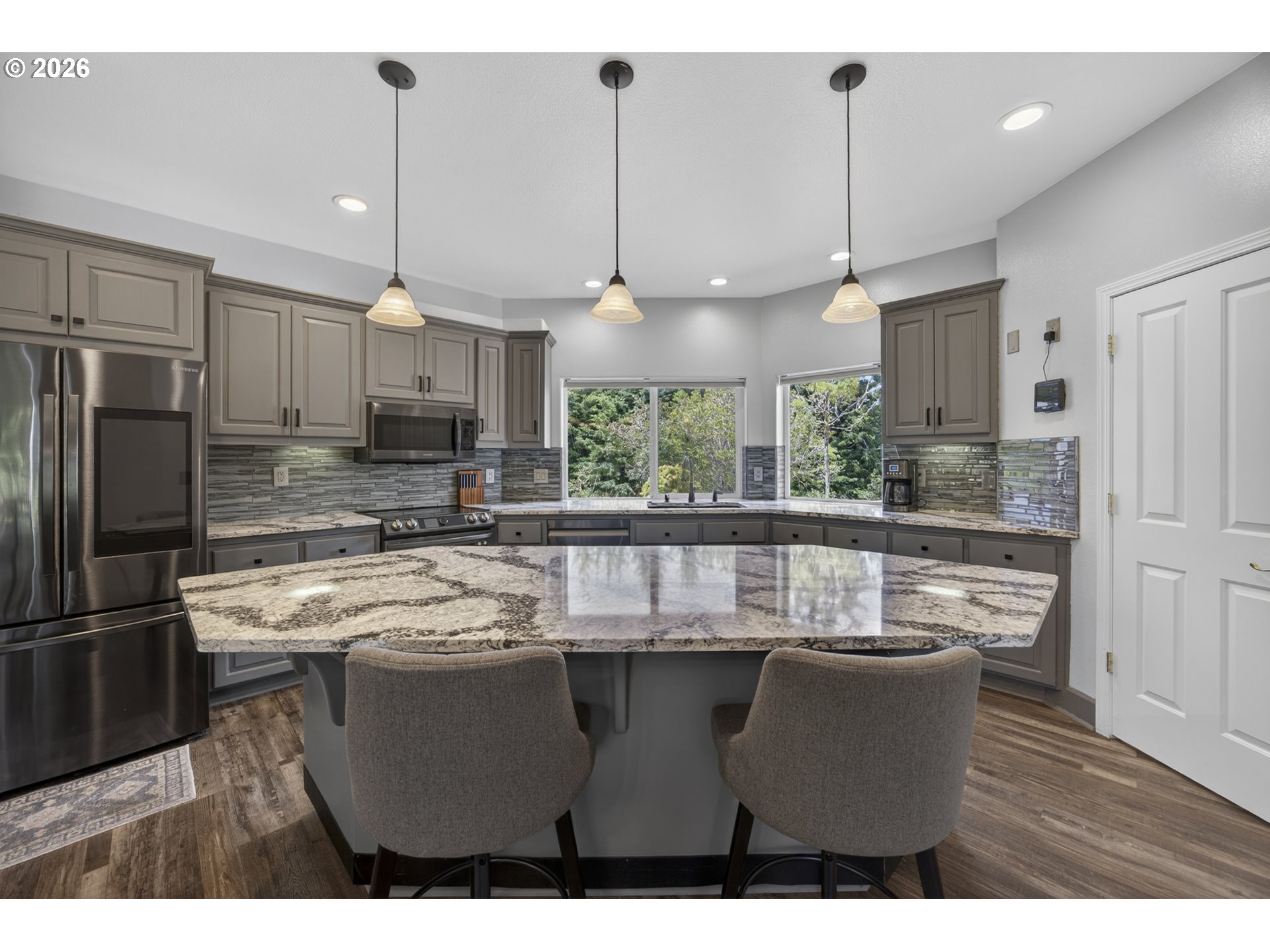 89616 Ben Bunch Road Florence, OR 97439 - Photo 20 of 48 Kitchen