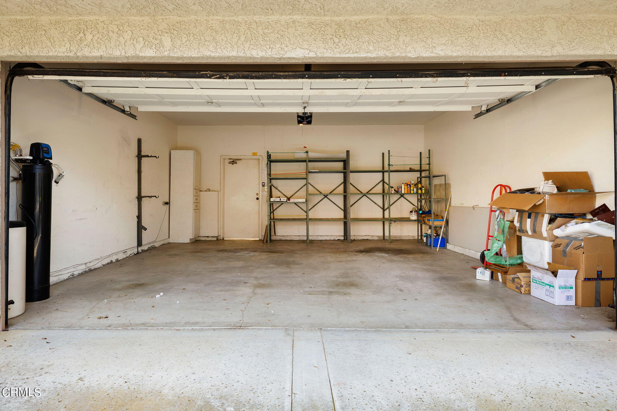 4212 Harbour Island Lane Oxnard, CA 93035 - Photo 39 of 48 a view of garage