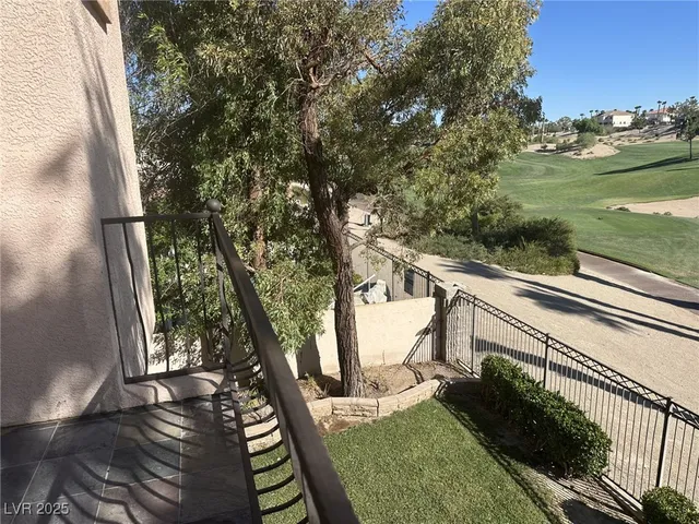 $2,950 | 141 Cliff Valley Drive, Las Vegas, NV 89148