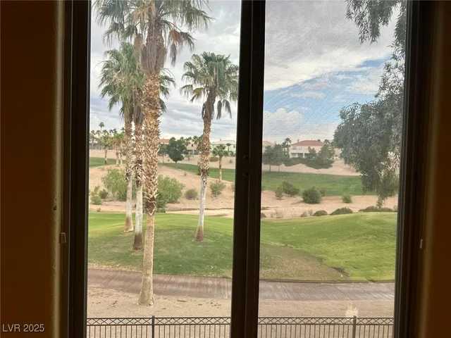 $2,950 | 141 Cliff Valley Drive, Las Vegas, NV 89148