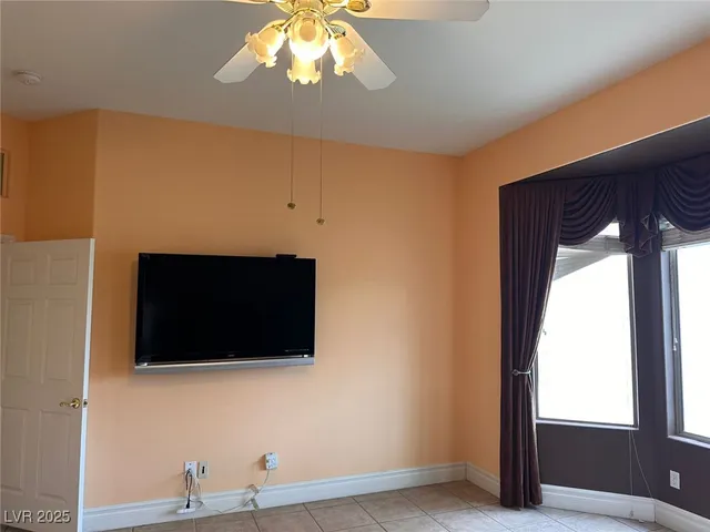 $2,950 | 141 Cliff Valley Drive, Las Vegas, NV 89148