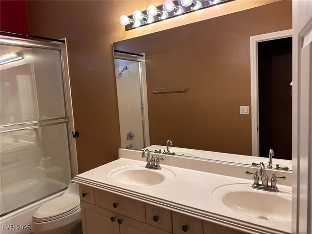 $2,950 | 141 Cliff Valley Drive, Las Vegas, NV 89148