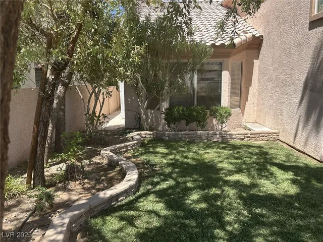 $2,950 | 141 Cliff Valley Drive, Las Vegas, NV 89148