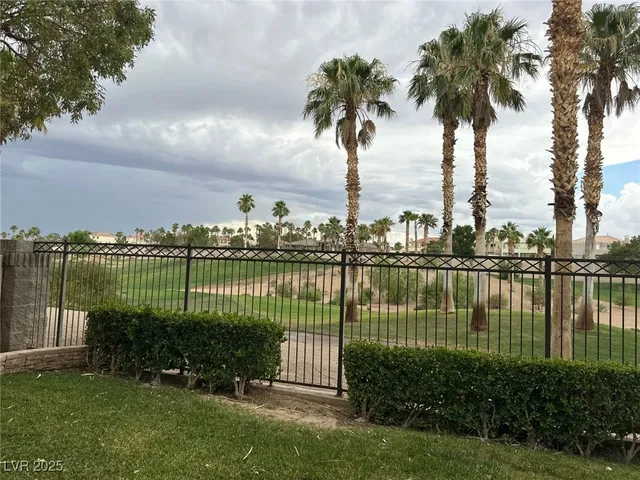 $2,950 | 141 Cliff Valley Drive, Las Vegas, NV 89148