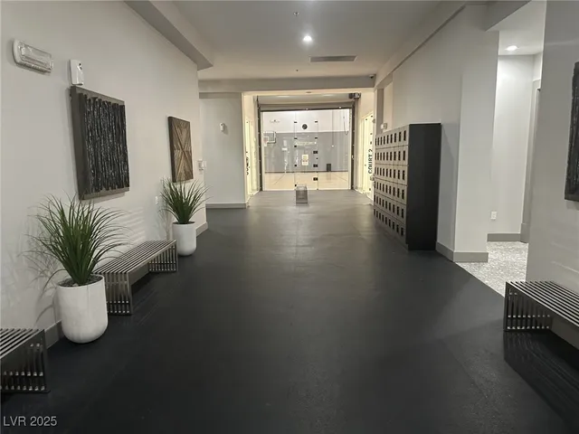 $2,950 | 141 Cliff Valley Drive, Las Vegas, NV 89148