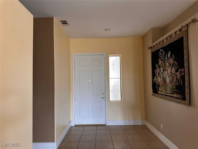 $2,950 | 141 Cliff Valley Drive, Las Vegas, NV 89148