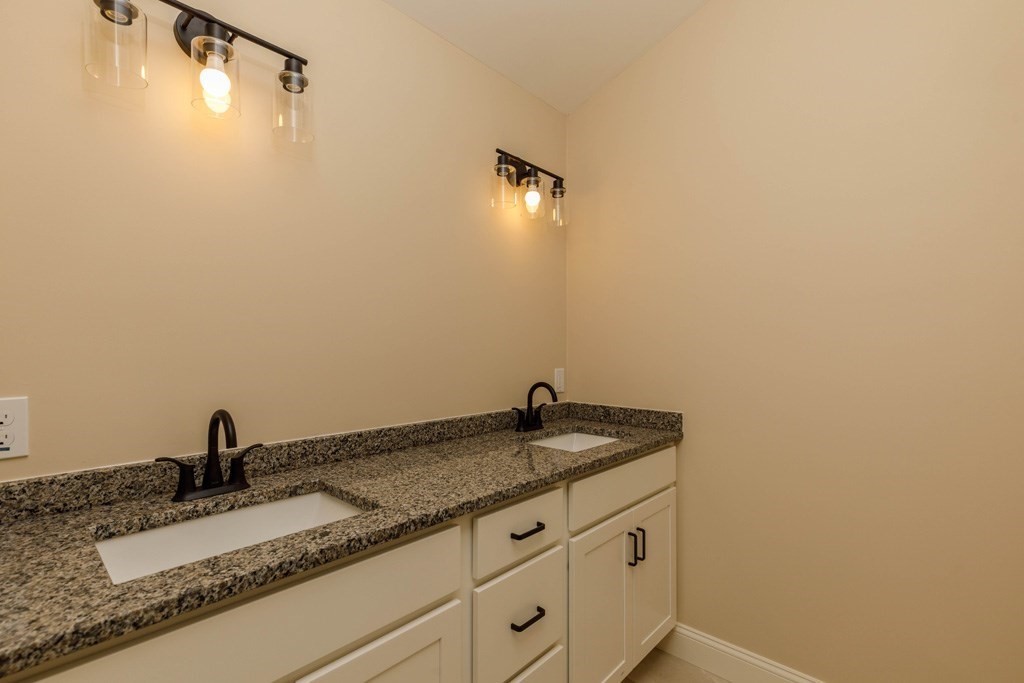 580 Highland Avenue Phillipston, MA 01331 - Photo 11 of 19