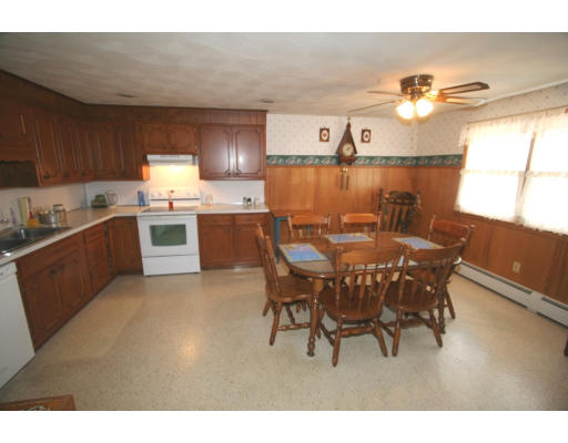 106 Massasoit Road Worcester, MA 01604 - Photo 4 of 5 Gallery Image 4
