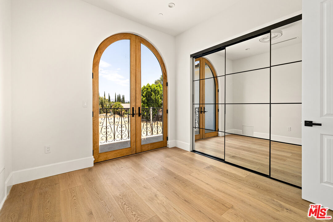 20329 Stagg Street Winnetka, CA 91306 - Photo 12 of 12