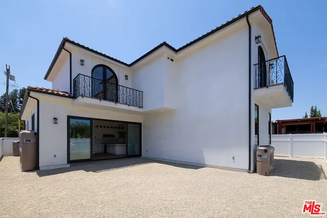 $1,795,000 | 20329 Stagg Street, Winnetka, CA 91306