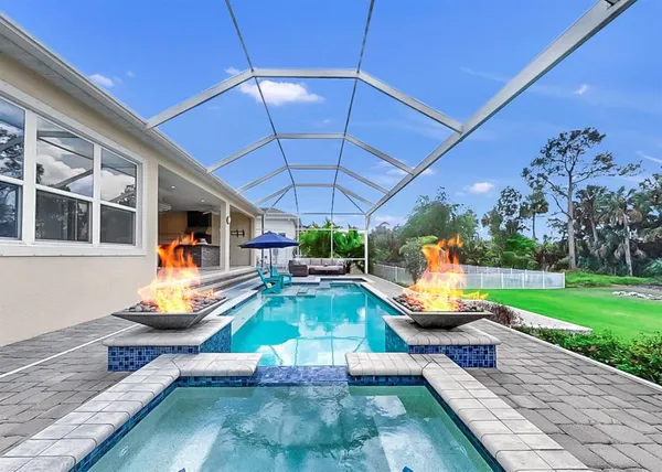 $975,000 | 708 Manns Harbor Drive, Apollo Beach, FL 33572