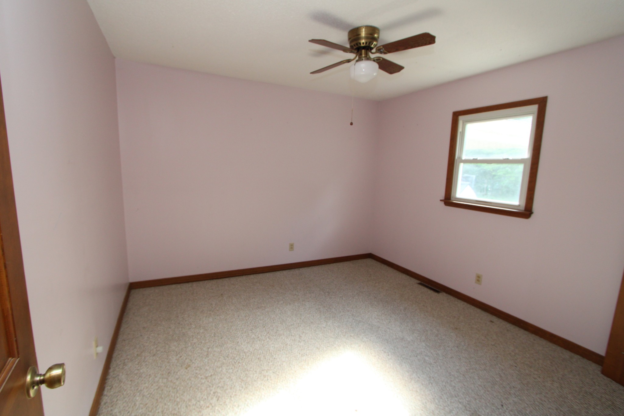 680 Oak Grove Road Goodspring, TN 38460 - Photo 18 of 25 a view of a big room with windows