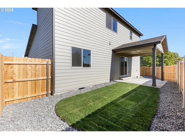 a view of outdoor space