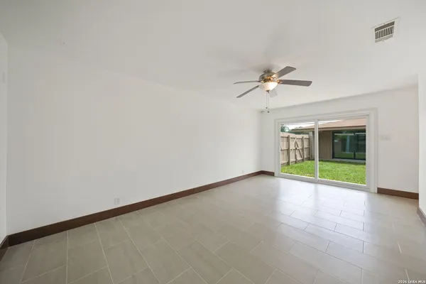 $1,650 | 8390 North Verde Drive, Unit 2, San Antonio, TX 78240