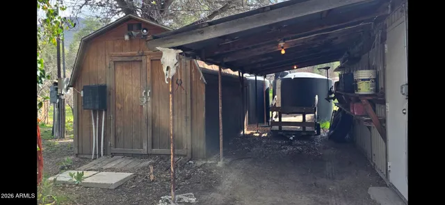 a view of an outdoor space