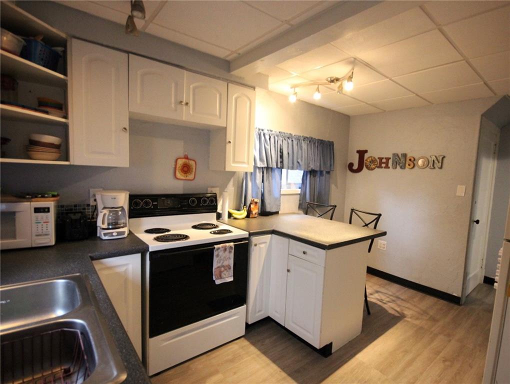 414 Ridgeway Street Greensburg, PA 15601 - Photo 3 of 23 Gallery Image 3