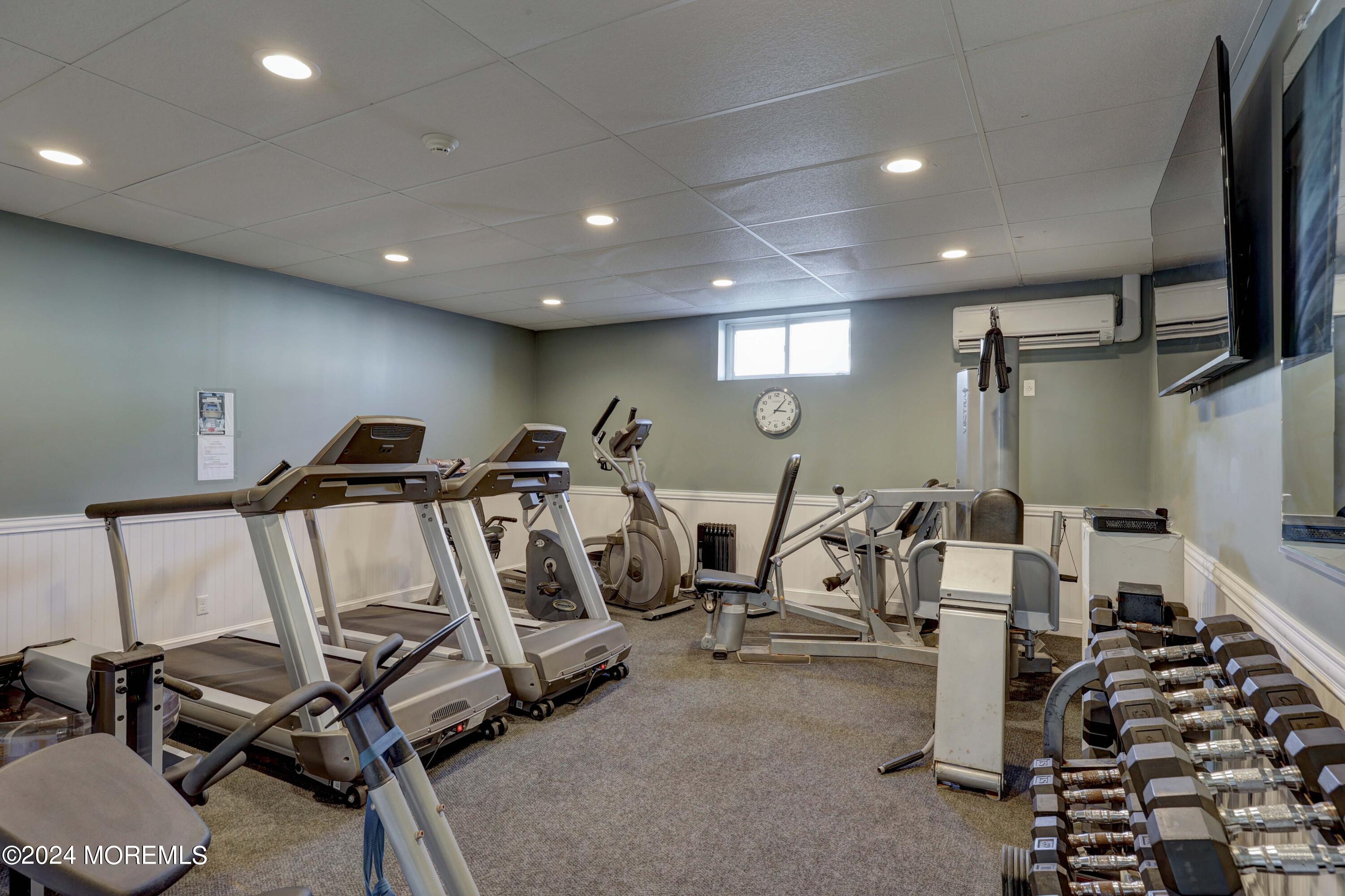 675 Ocean Avenue, Unit 9C Long Branch, NJ 07740 - Photo 41 of 54 23d