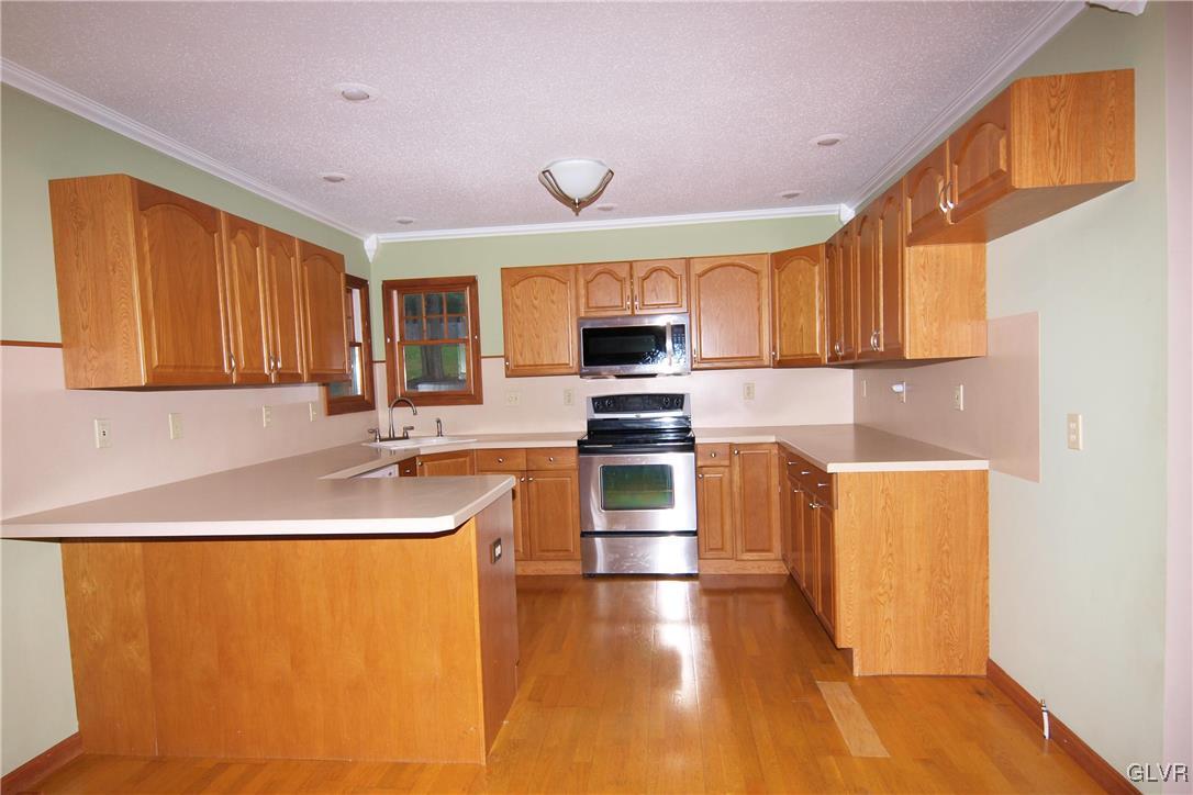 520 Walker Road Macungie, PA 18062 - Photo 3 of 21 Gallery Image 3