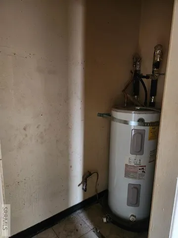 $85,000 | 250 West Lost River Avenue, Arco, ID 83213