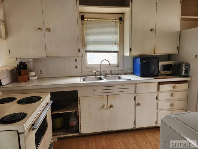 $85,000 | 250 West Lost River Avenue, Arco, ID 83213