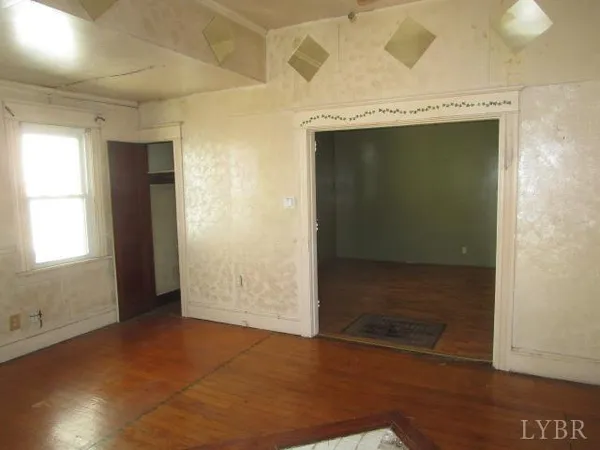 $65,450 | 107 North Marion Avenue, Covington, VA 24426